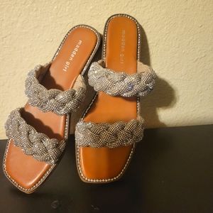 Steve Madden Silver Sparkling flats.Size 9